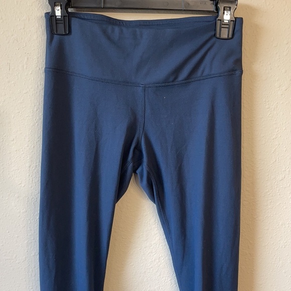 Yogalicious Blue High Waist Cutout Crop Leggings Size Small - Picture 3 of 10